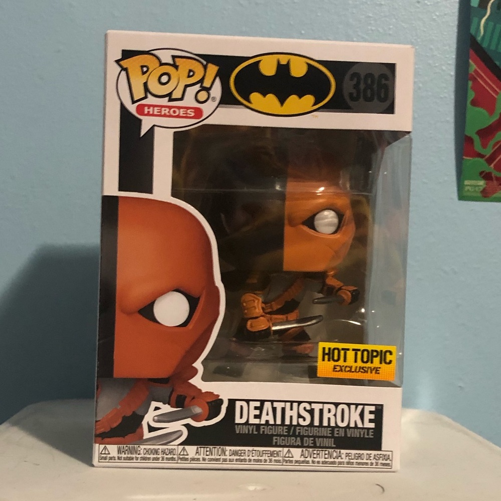 Funko Pop Heroes Vinyl Figure - Hot Topic Exclusive - Deathstroke # 386 Batman